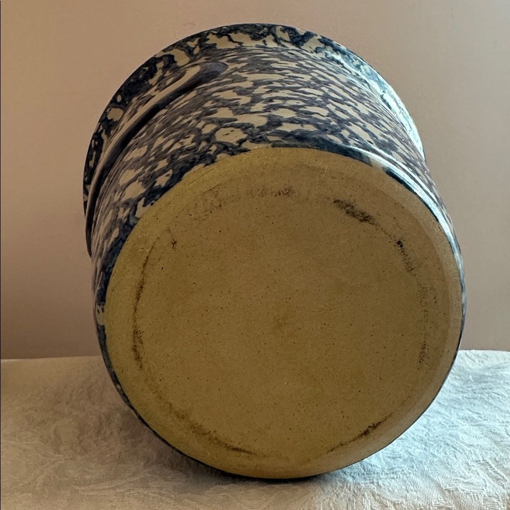 Blue Spongeware Bread Bowl Crock Pottery - Picture 3 of 8